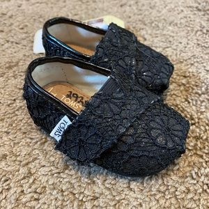 🆕 Infant Toms Tiny Classic Shoes
